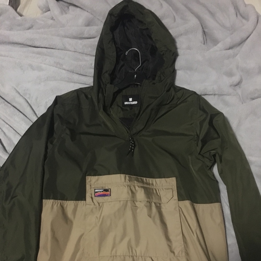 Undefeated half Zip